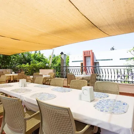 Kriss Ξενοδοχείο